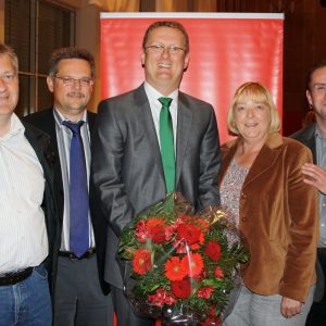 Oliver Kaczmarek mit den Ortsvereinsvorsitzenden Klaus Kasperidus, Michael Krause, Petra Hartig und Heiko Klanke