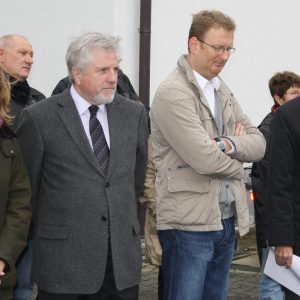 v.l. Marion Dyduch, SPD Fraktion, Jürgen Senne SPD Südkamen, BM Hermann Hupe, Oliver Kaczmarek MdB, Peter Winter DB, Dieter Heidenreich SPD Südkamen