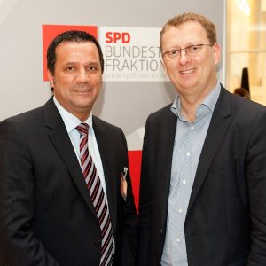 Oliver Kaczmarek MdB und Gerd Bendiks, Betriebsratsvorsitzender ThyssenKrupp VDM aus Unna-Könnigsborn