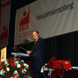 Peer Steinbrück auf dem Neujahrsempfang der IGBCE in der Kamener Stadthalle