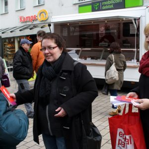 Annette Mann und Petra Hartig im Gespräch am heutigen Equalpayday