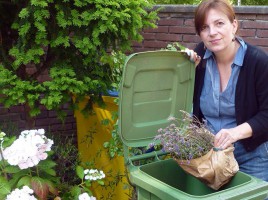 Umweltberaterin Jutta Eickelpasch gibt Ratschläge zur Biotonne